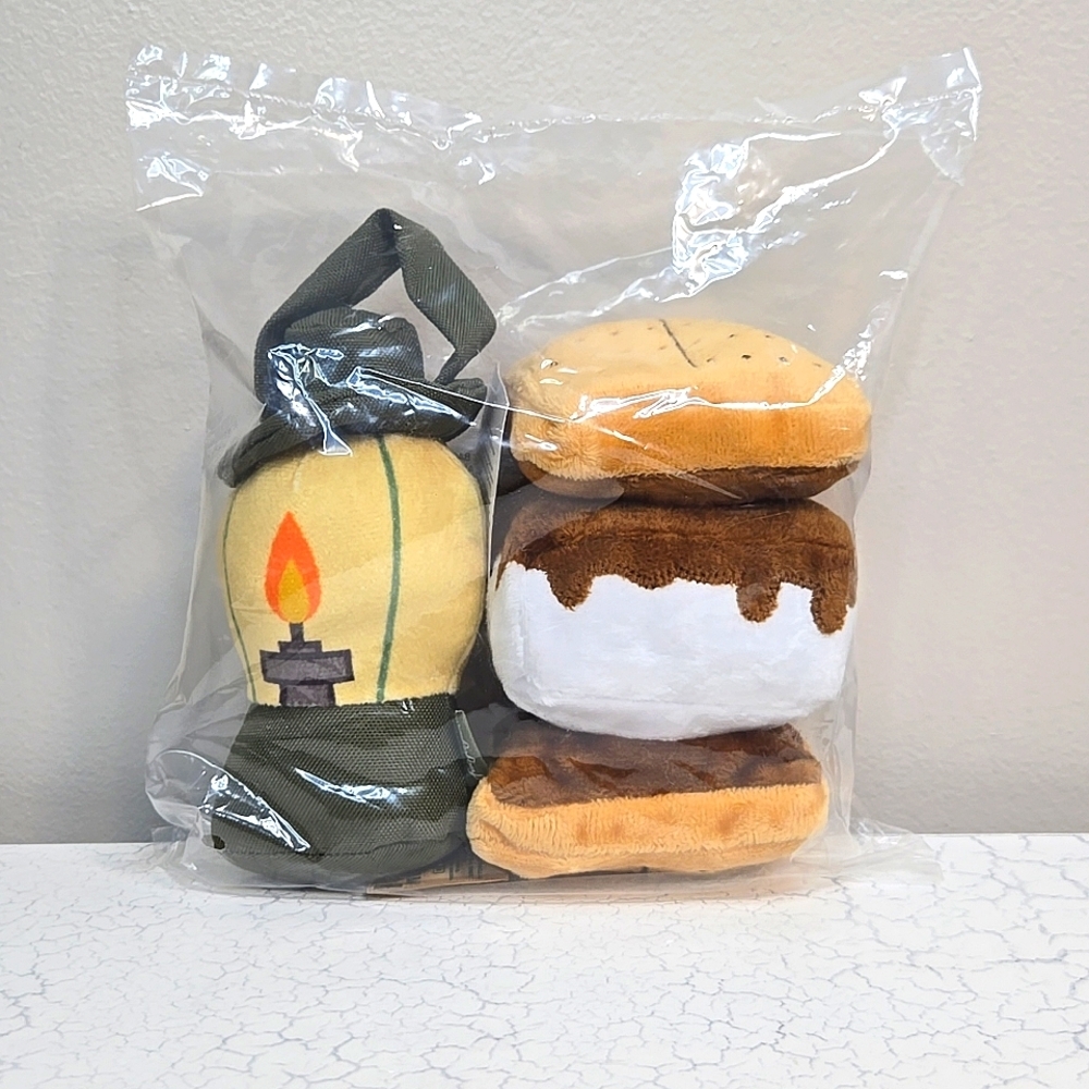FFF S'mores & Lantern Plush Dog Toy Duo, Size S/M ~ NWT - Picture 6 of 7